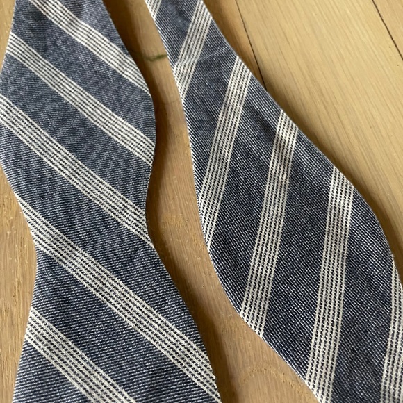 NWOT Billy Reid Bow Tie - Picture 3 of 3